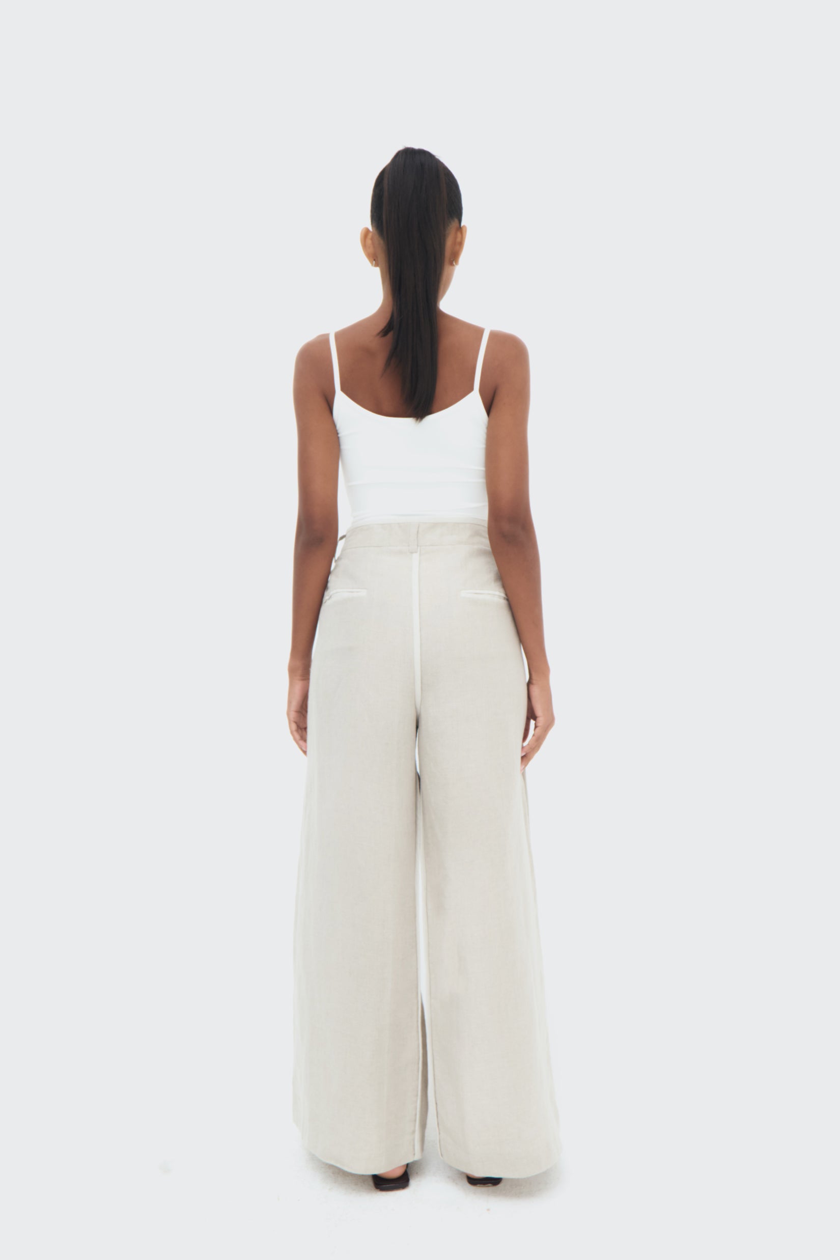 Duna Pipped Trousers by Olga Fisch – wide-leg linen pants with piping