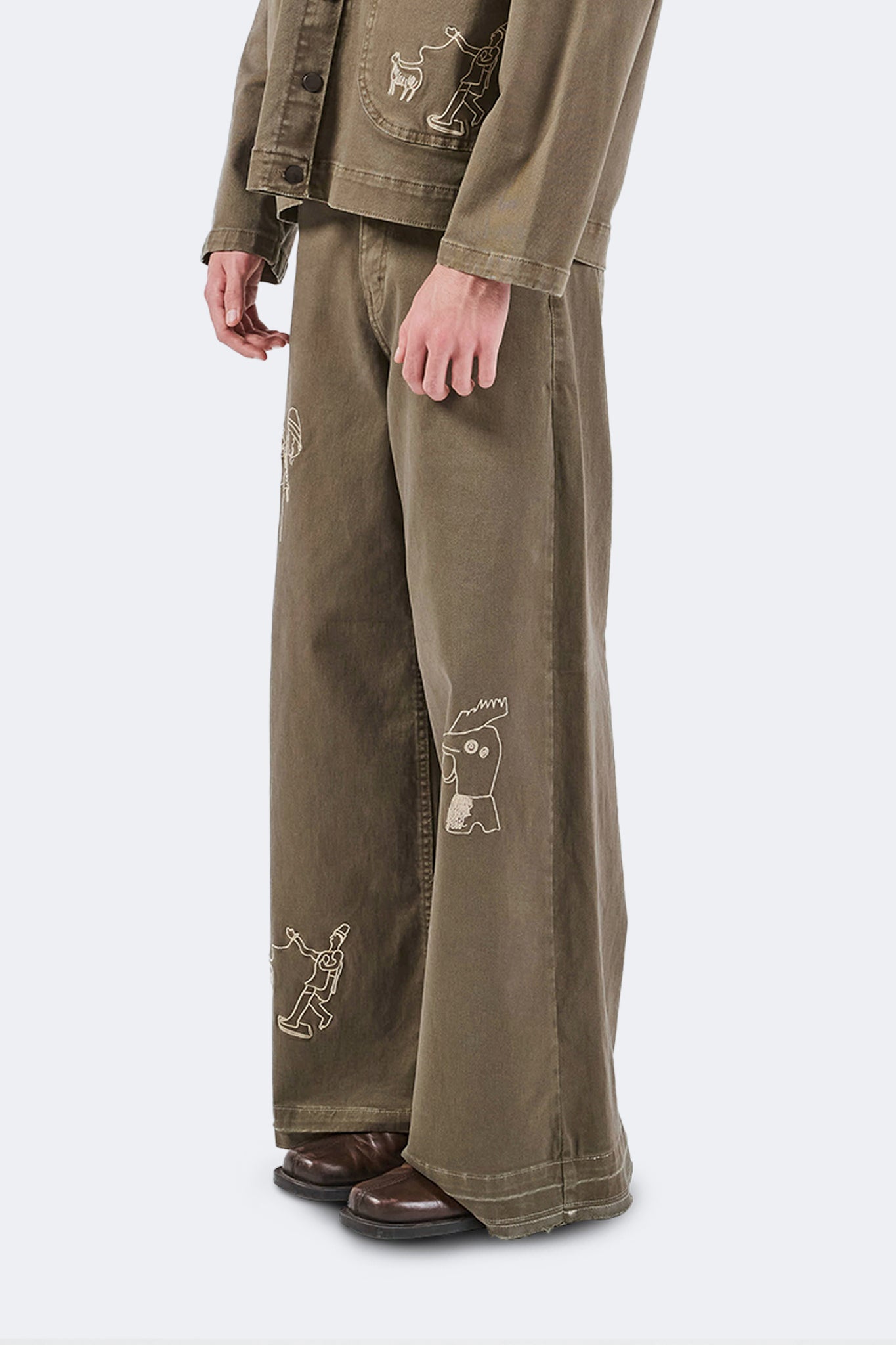 Side embroidered detail of Allpa Jeans in Moss