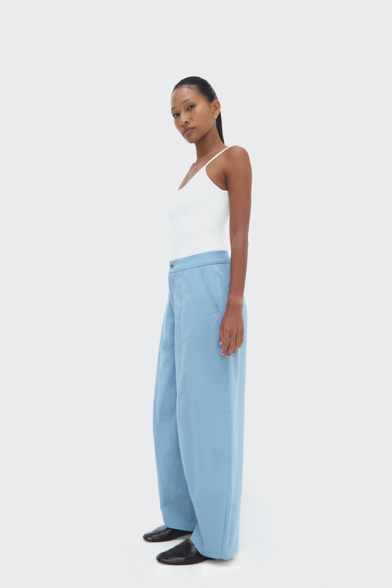 Side View Balloon Trousers by Olga Fisch – cotton gabardine pants with balloon silhouette