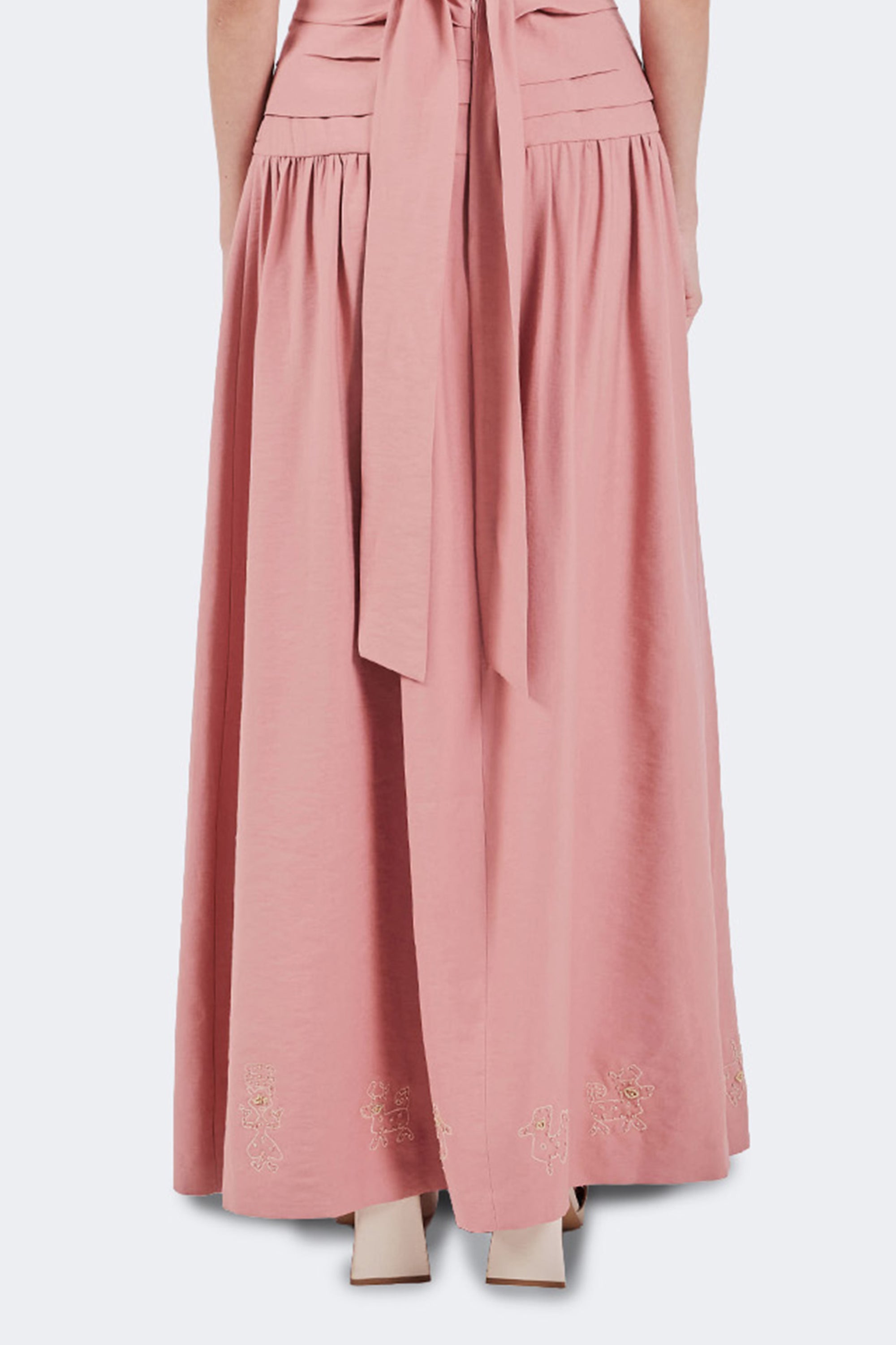 Back detail of Maigua Dress in Spondylus Pink