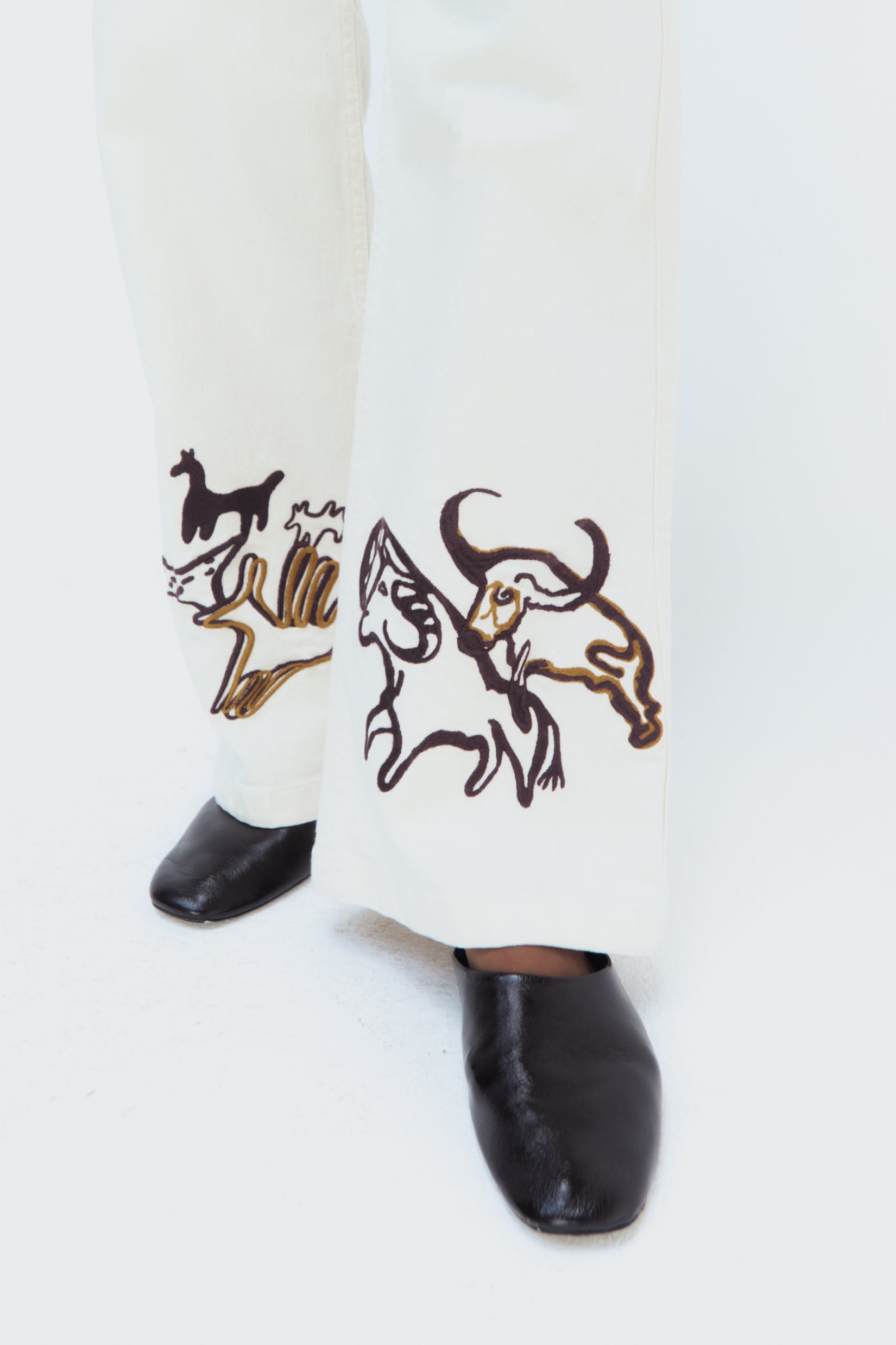 Detail view Mammout Jeans by Olga Fisch – flared embroidered cotton denim pants