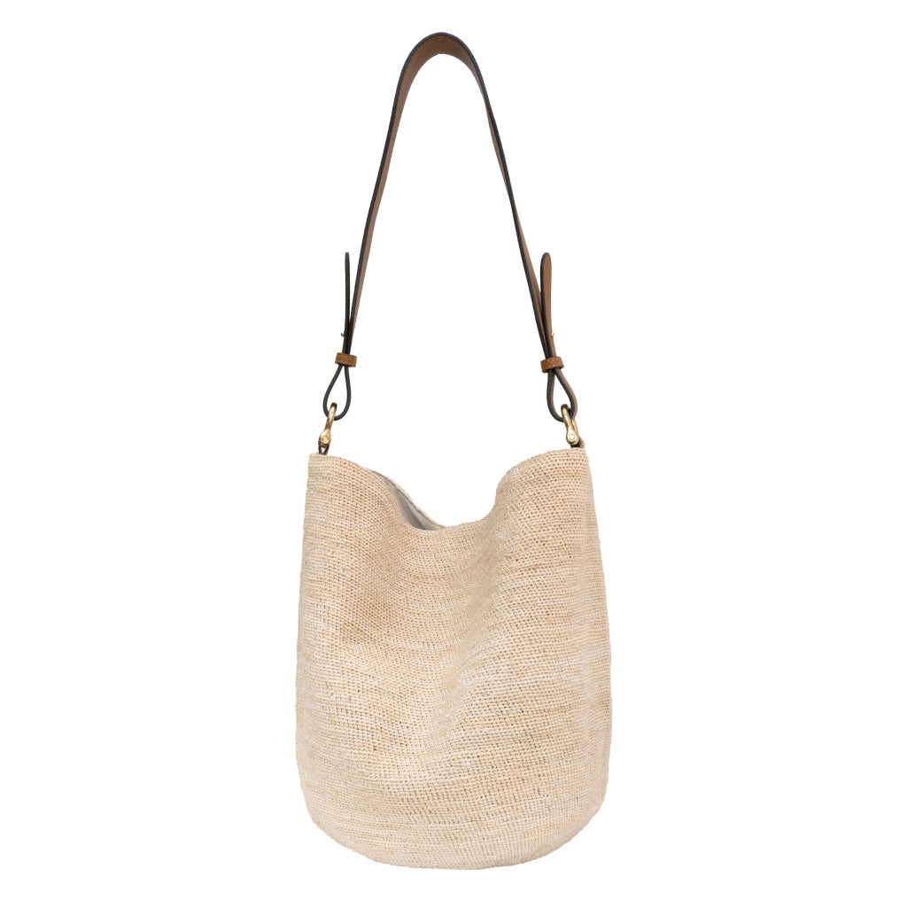 Ecuadorian artisan cabuya handbag – Shigra Ángeles by Olga Fisch