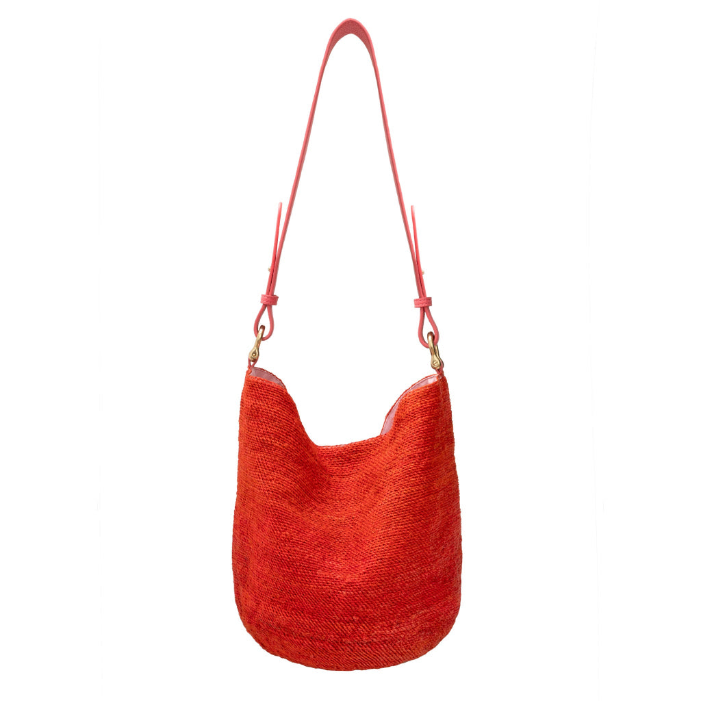 Ecuadorian artisan cabuya handbag – Shigra Ángeles by Olga Fisch