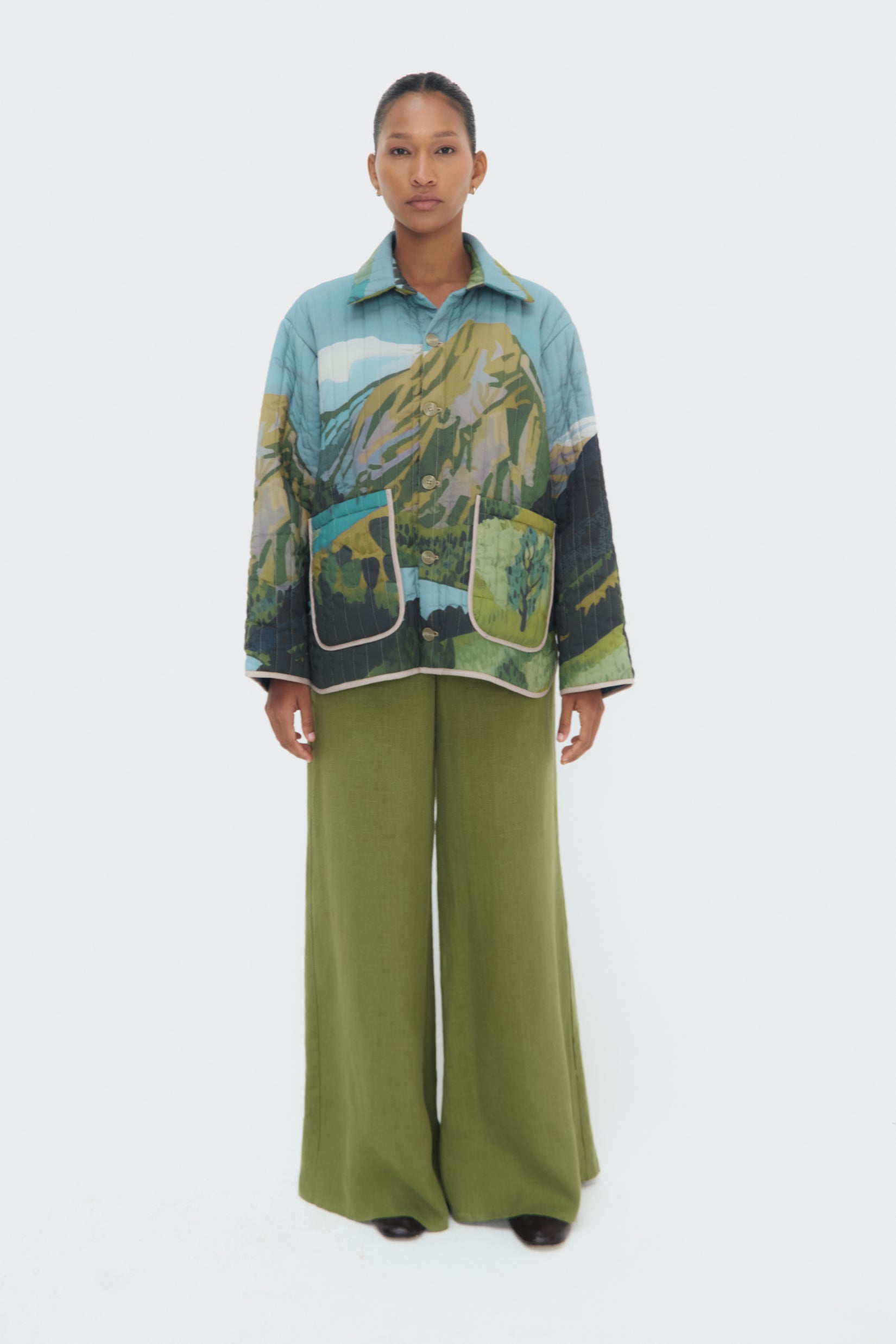 Front view of Bruma Quilted Jacket – oversized fit and vertical quilted stitching